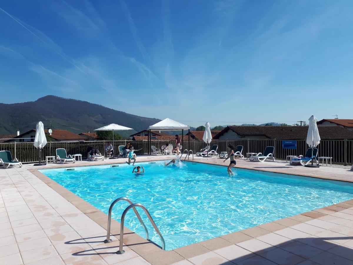 Vvf Residence Pays Basque Saint-Jean-Pied-De-Port Buitenkant foto