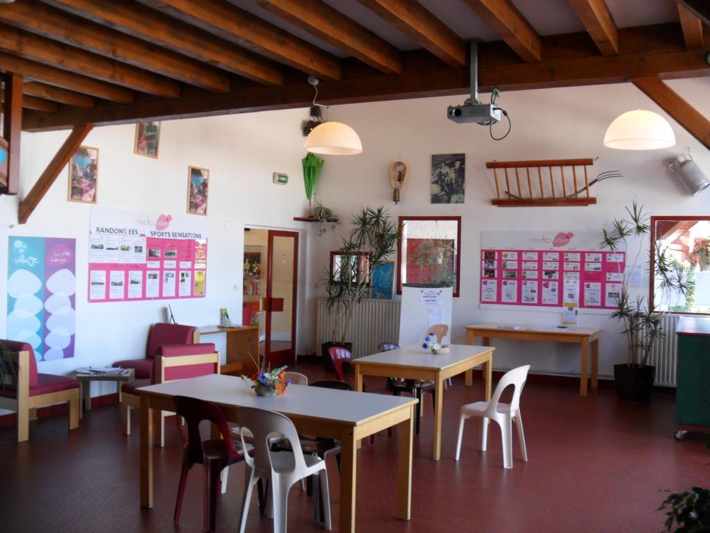 Vvf Residence Pays Basque Saint-Jean-Pied-De-Port Buitenkant foto