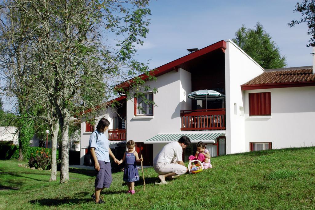 Vvf Residence Pays Basque Saint-Jean-Pied-De-Port Buitenkant foto