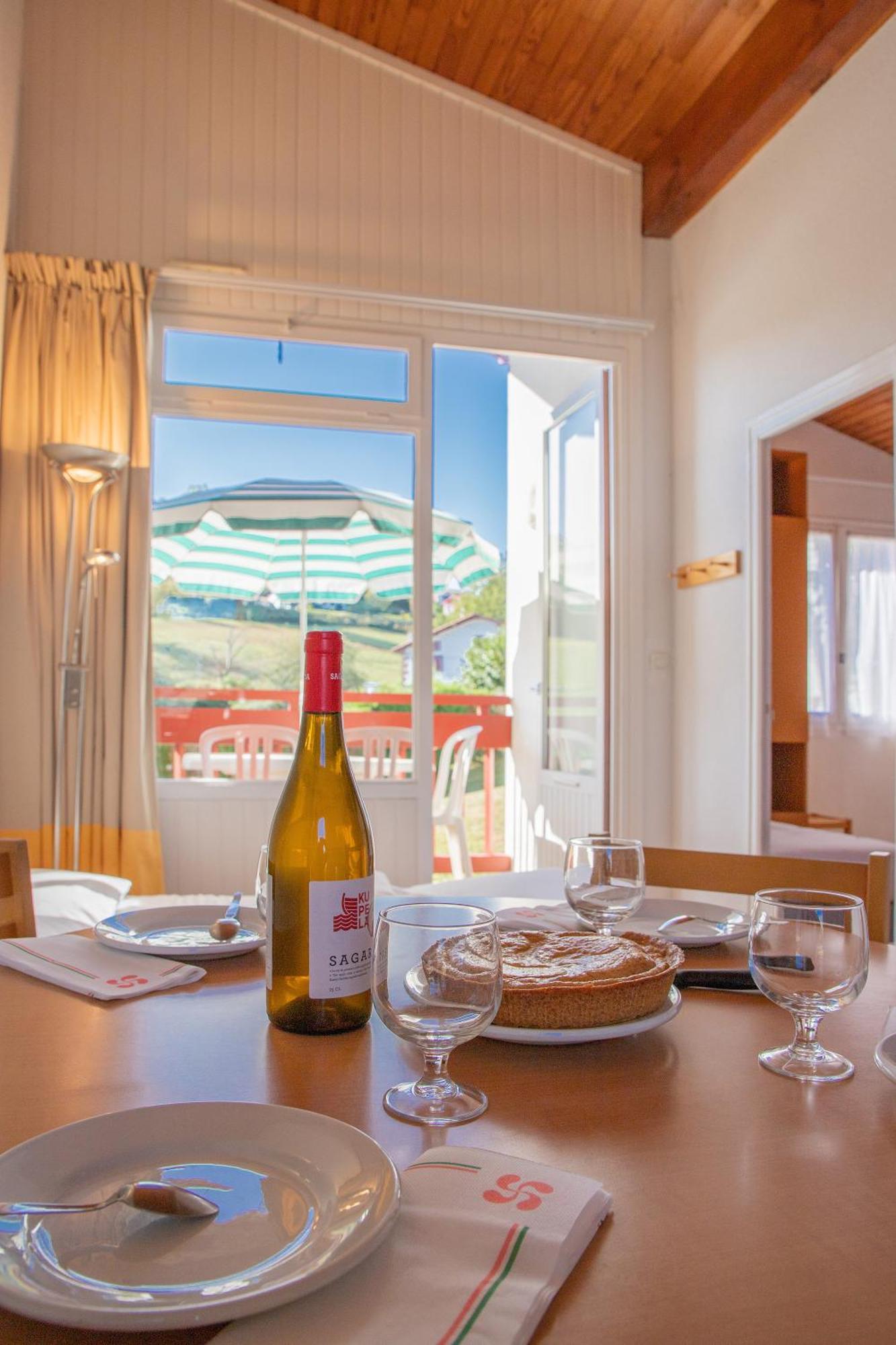 Vvf Residence Pays Basque Saint-Jean-Pied-De-Port Buitenkant foto
