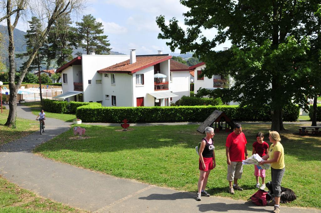 Vvf Residence Pays Basque Saint-Jean-Pied-De-Port Buitenkant foto